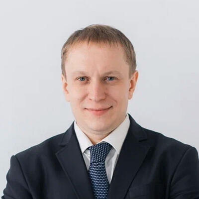Хлызов Максим Евгеньевич